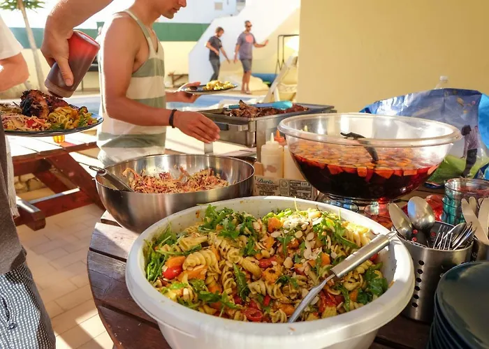 Algarve Surf - ホステル *