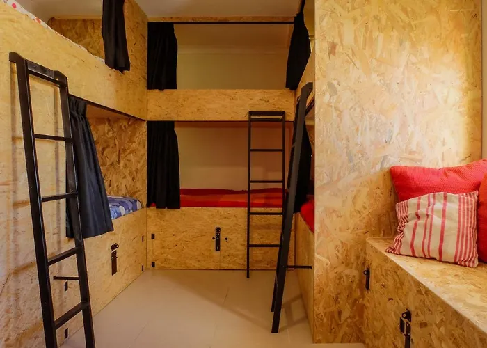 Algarve Surf - ホステル