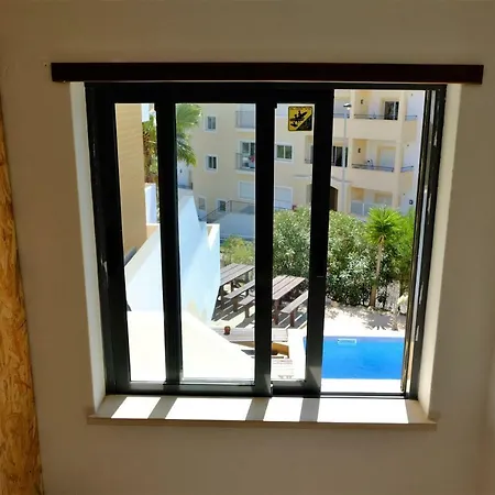 Algarve Surf - Hostal *