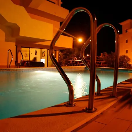 Хостел Algarve Surf - *