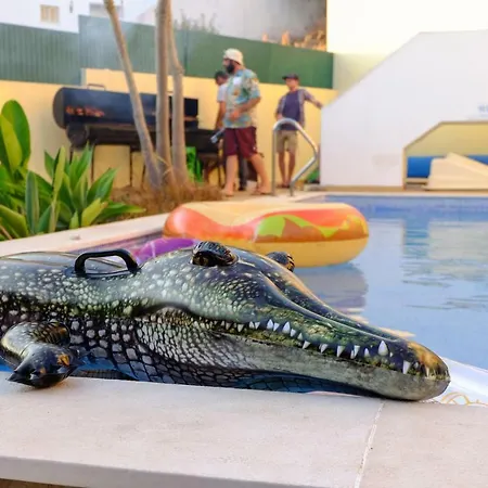 Algarve Surf - Хостел *